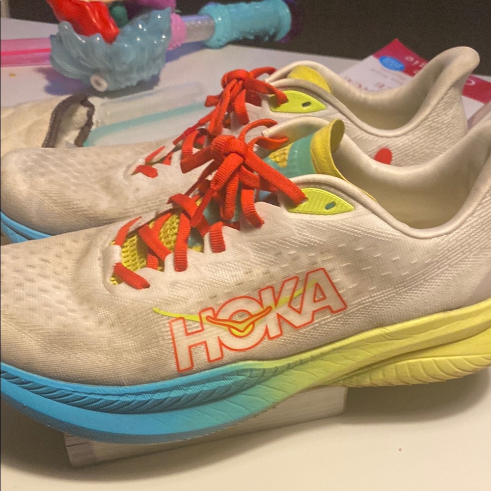 HOKA Mach 6